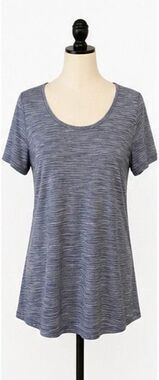 Lularoe Classic Tee